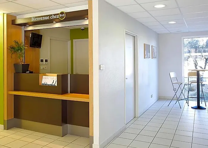 B&B Hotel Marseille Aeroport Saint-Victoret