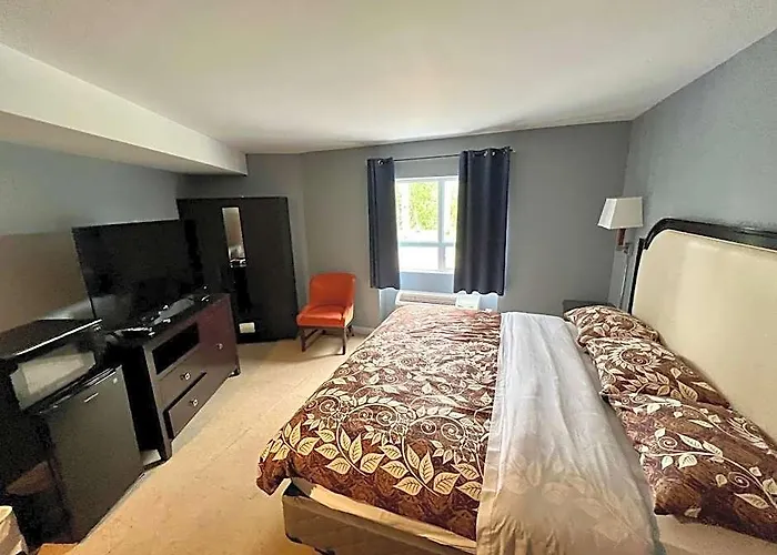 Hwy 17 Hotel