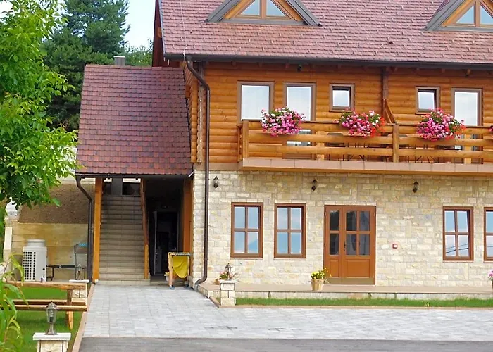 House Sara 2