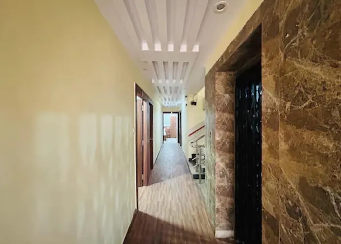 Hotel Darbar International