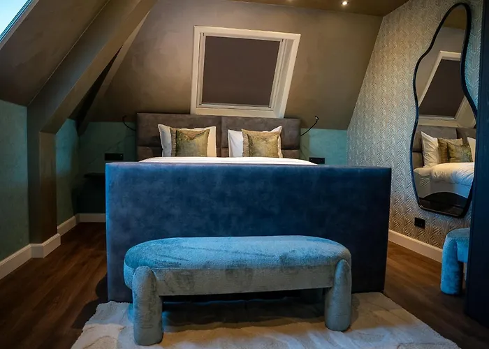 Room4