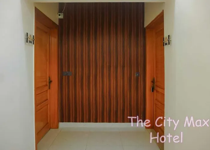 The City Max Hotel