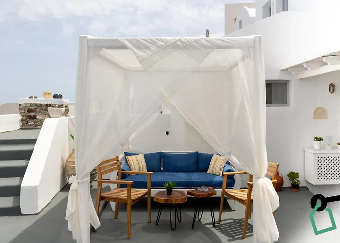 Hotiday Santorini Seafront