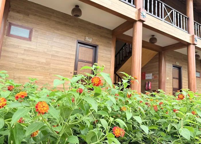 Hoa Binh Resort