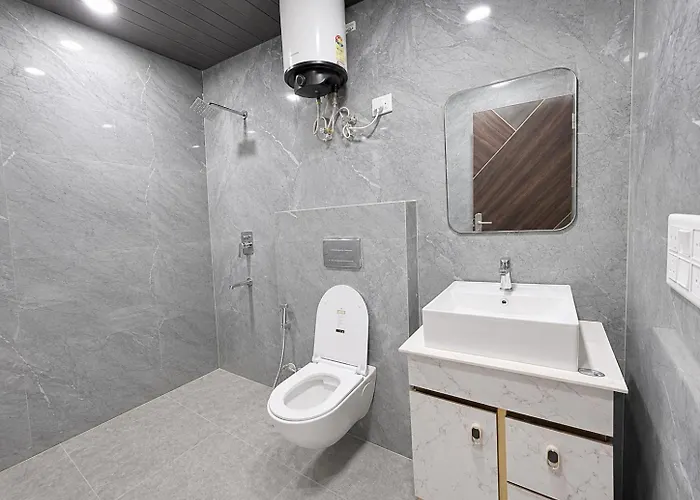 Mauryan Signature Hotel Nhpc Metro