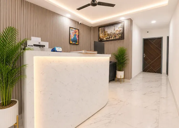 Mauryan Signature Hotel Nhpc Metro
