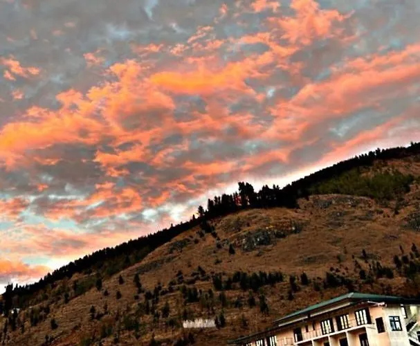 Dema Rresort