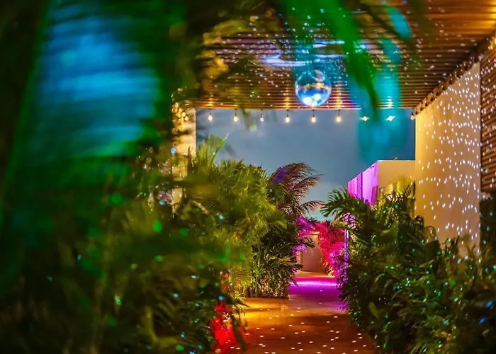 Privada Stays - Private Pools&Colorful-Chic Boutique Hotel