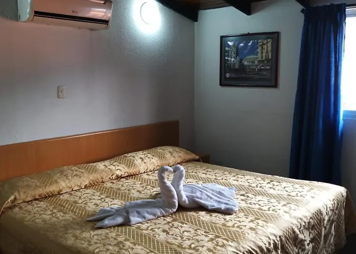 Oviedo Hotel R