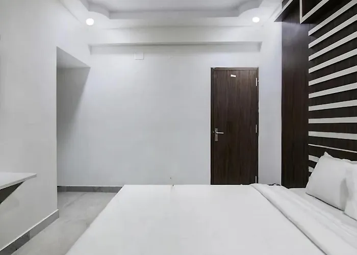 Dream Plaza Near Biswa Bangla Gate