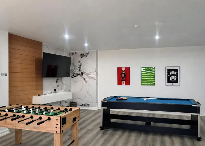 The Hive Boutique Hotel Pool Suite 108