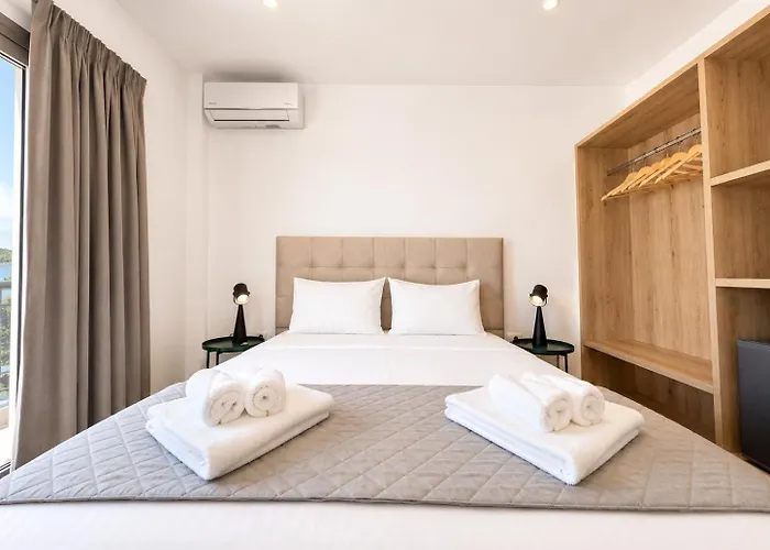 Dolphin Hotel