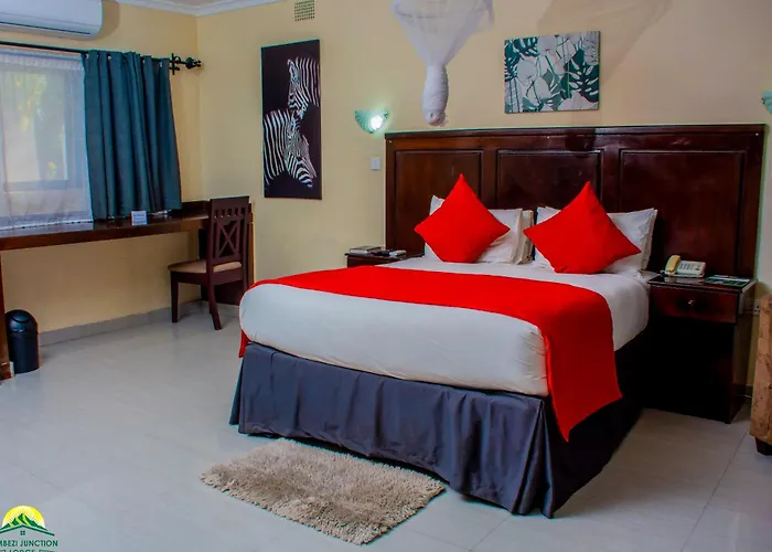 Zambezi Junction Lodge & Serengeti Restaurant