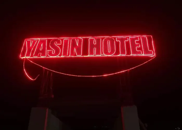 Yasin Holiday Hotel