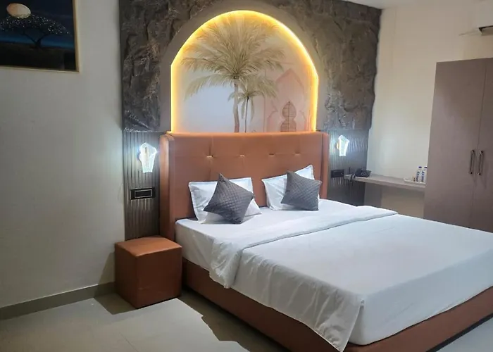 Hotel Surya Avenue