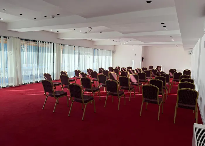 Princesha Gresa Hill Hotel