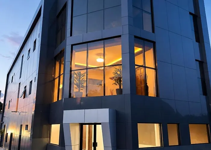 Torre Jardin Business Center Suites