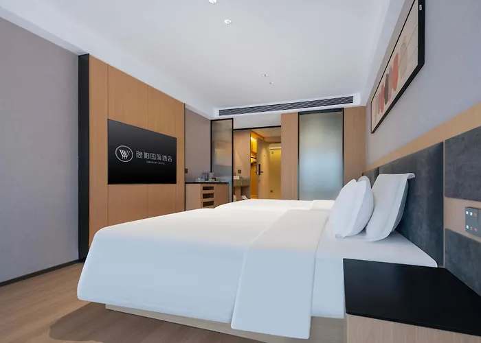 Yibon International Hotel