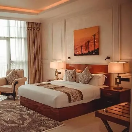 Galaxy La Palm Royal Hotel