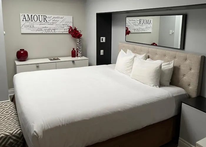 Travelodge By Wyndham Quebec City Hotel & Convention Centre