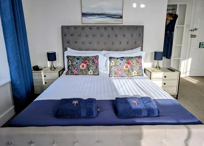 Graham Arms Inn - Bed Breakfast Bar - On The A7- 6 Miles From M6-Jct44 & 4 Miles A75 Gretna