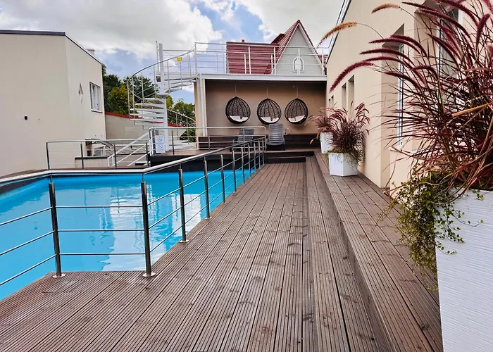 Hotel Vesiroos