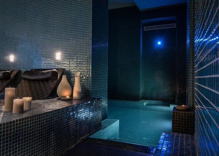 Hotel C2 Marseilles
