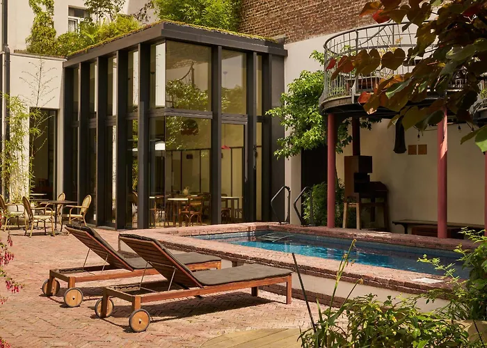 Latroupe Hotel Jardin Secret