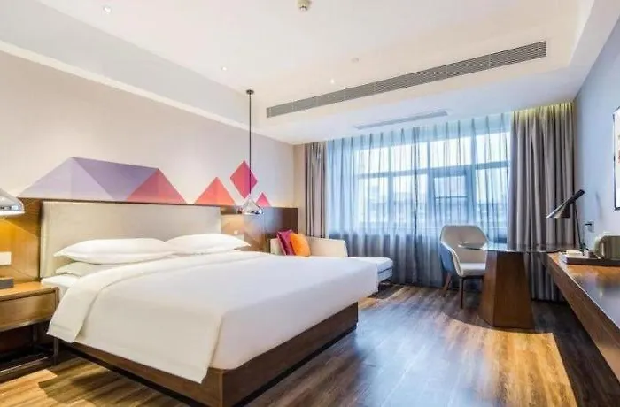 Borrman Hotel Baise High-Speed Railway Station Hengning Plaza