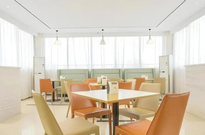 City Comfort Inn Baise Uprising Memorial Park Laiyu
