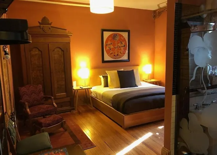 Hotel Frederick Boonville