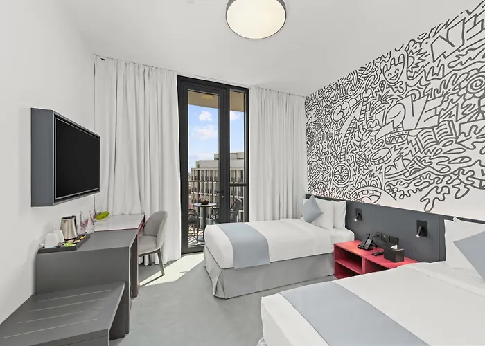 Nest Hotel, Aljada
