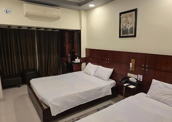 Royal Hotel Khulna - City Center