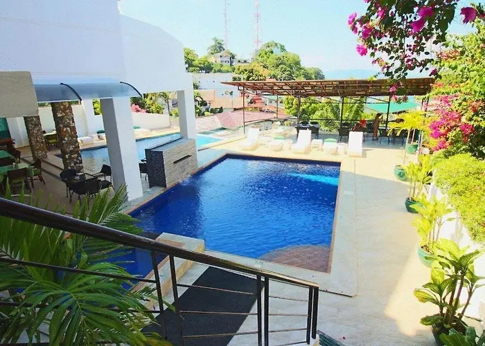 Manarra Sea View Resort