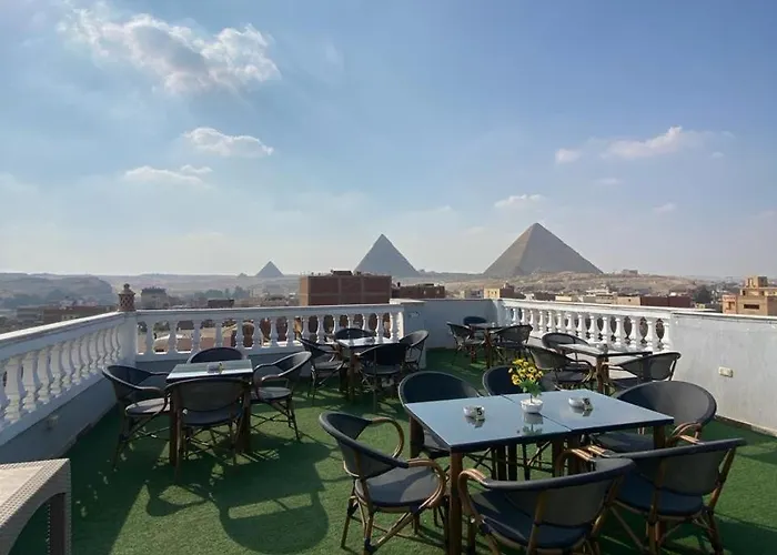 Giza Pyramids Star Inn