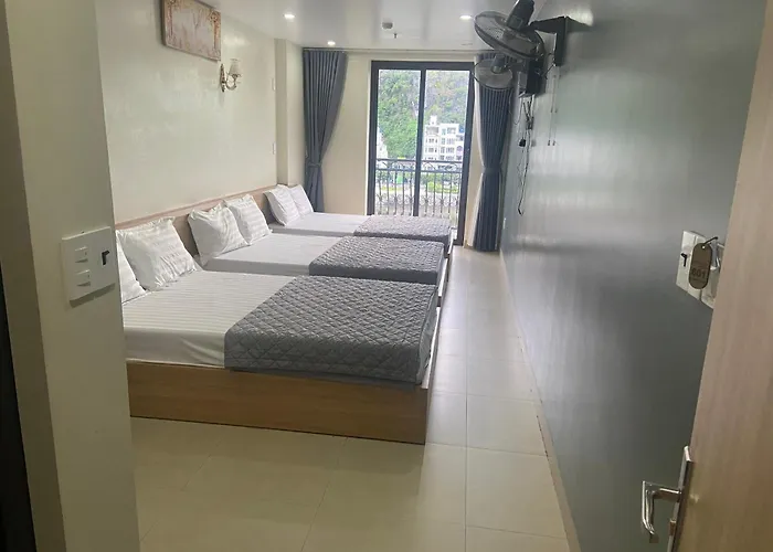 Anh Nhu Hostel & Restaurant Cat Ba