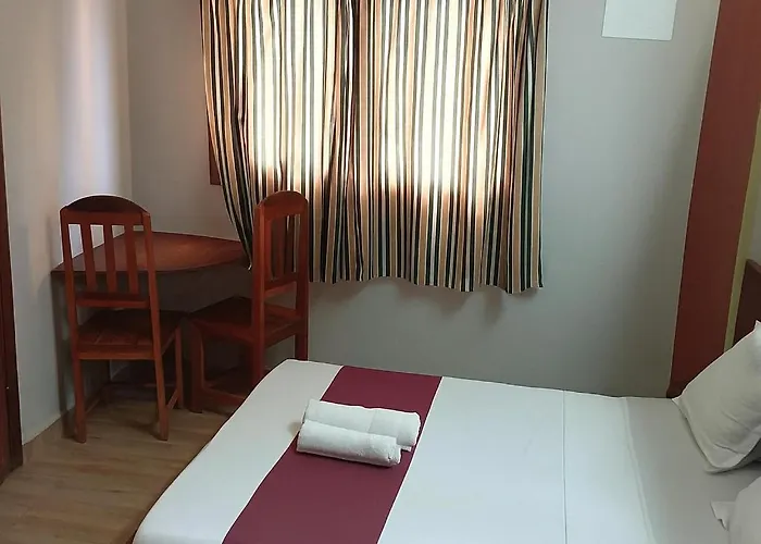 L'Hotel 5-5