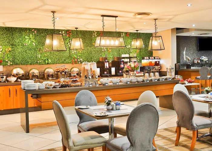 Holiday Inn Express Sandton-Woodmead By Ihg