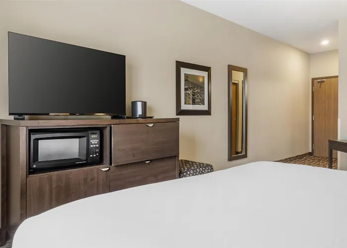 Best Western Plus Bridgewater Hotel & Convention Centre