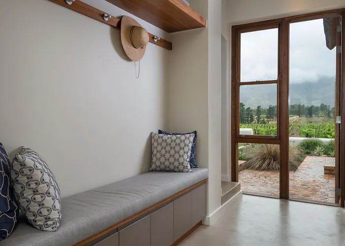 Lalapanzi Lodge Somerset West