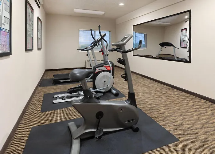 Baymont By Wyndham Harlan