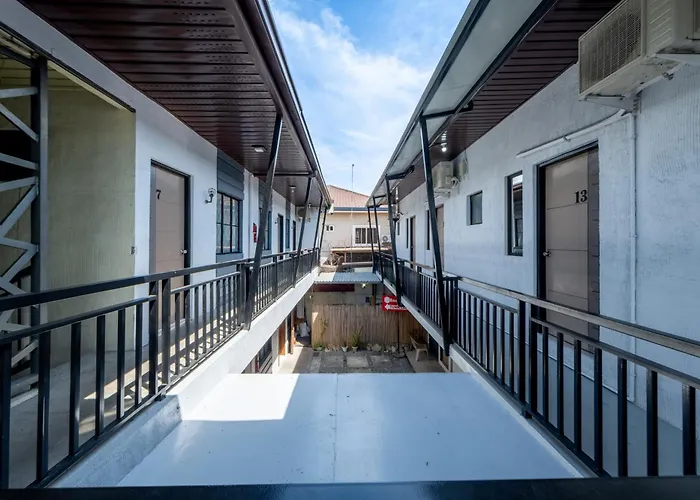 Reddoorz Plus @ Casa Lucia Sindalan San Fernando City Pampanga