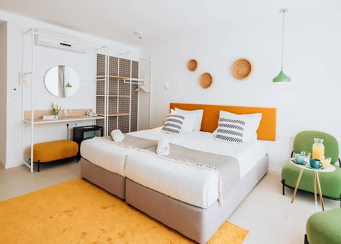 Ibis Styles Golden Sands Roomer Hotel