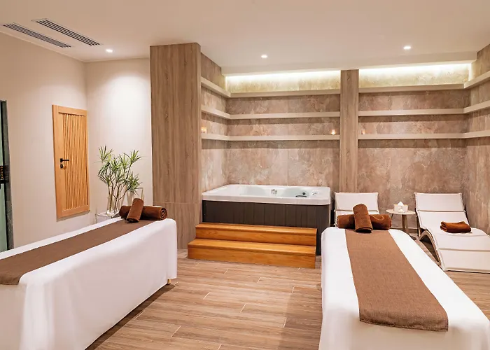 Sentido Naga Bay - Adults Friendly