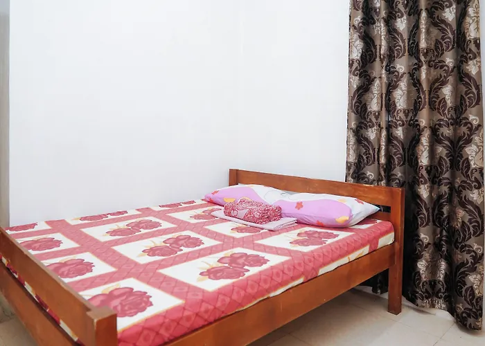 C Star Travellers Inn
