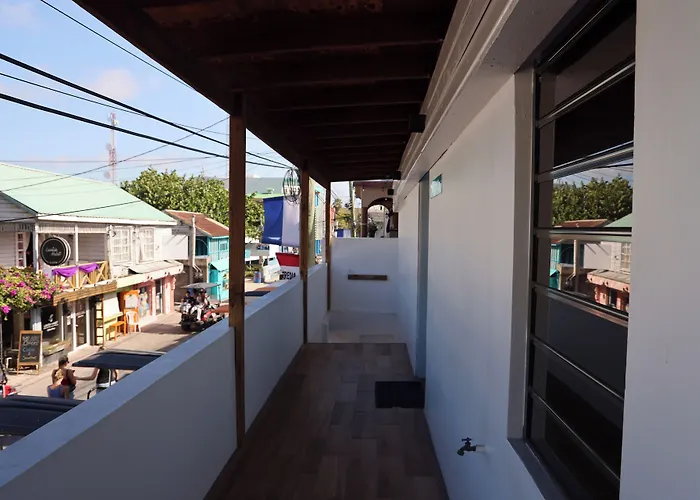 La Casa de Paz Hotel