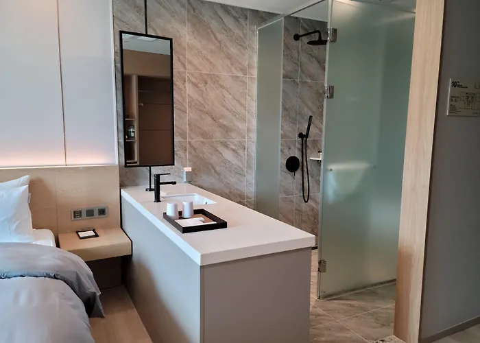 Act Hotel