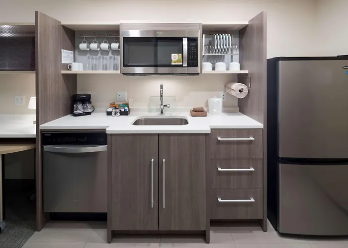 Home2 Suites By Hilton Cape Canaveral Cruise Port