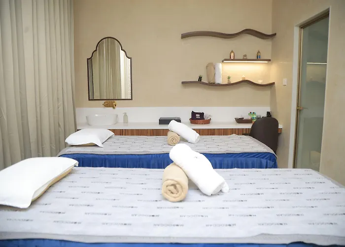 Holiday Inn Lucknow Airport By Ihg