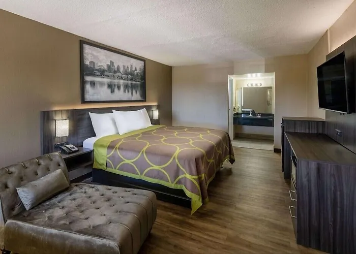 Super 8 By Wyndham Mcdonough Ga